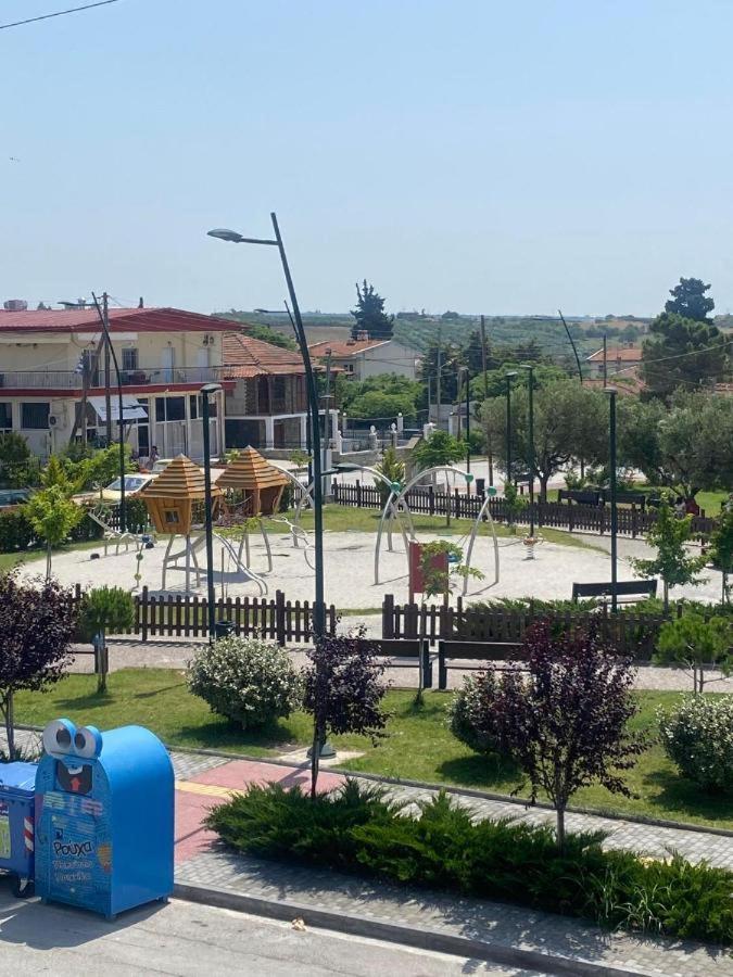 Sun & Sea Nea Iraklia Exterior foto