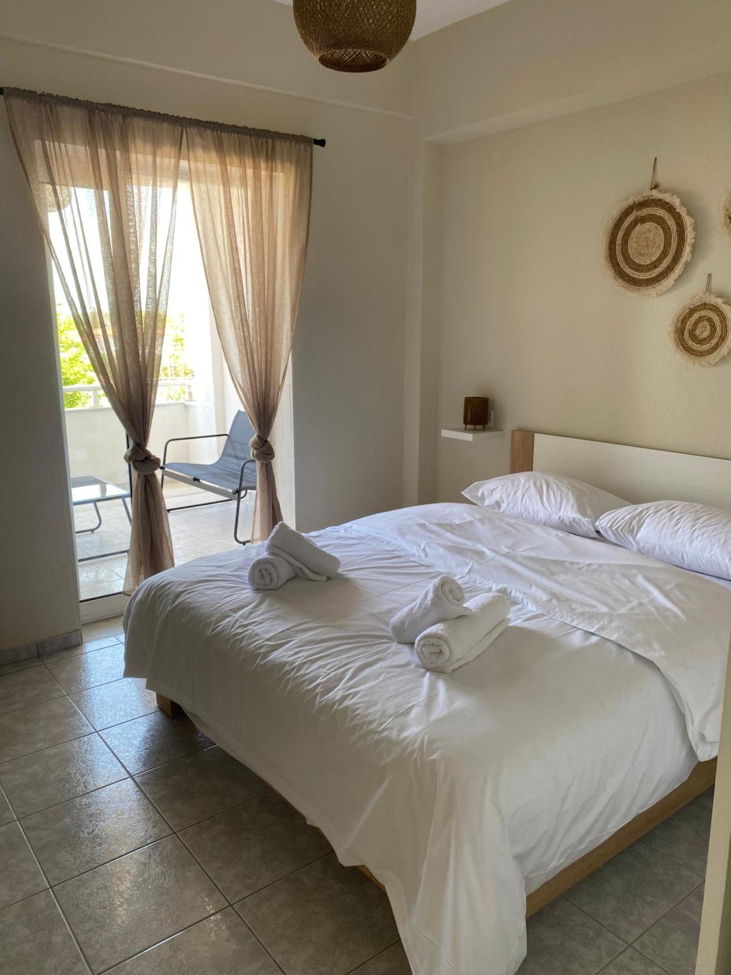 Sun & Sea Nea Iraklia Exterior foto